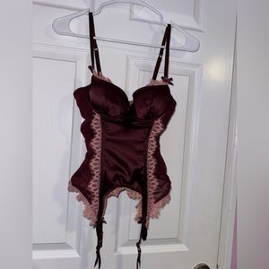Y2K Victoria's Secret Women's Burgundy and Pink Corset size 34b